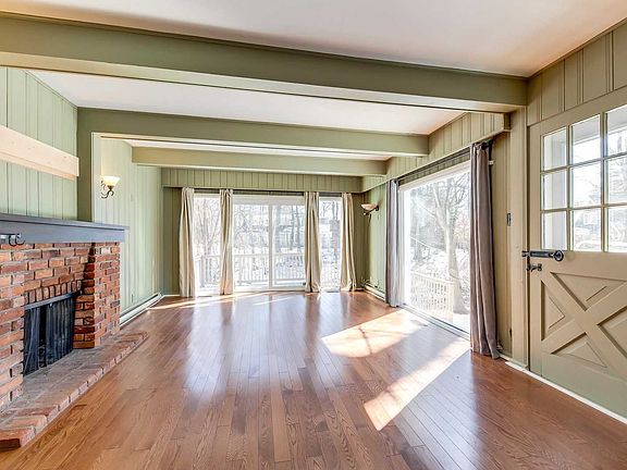 4th image of 330 Poplar Dr