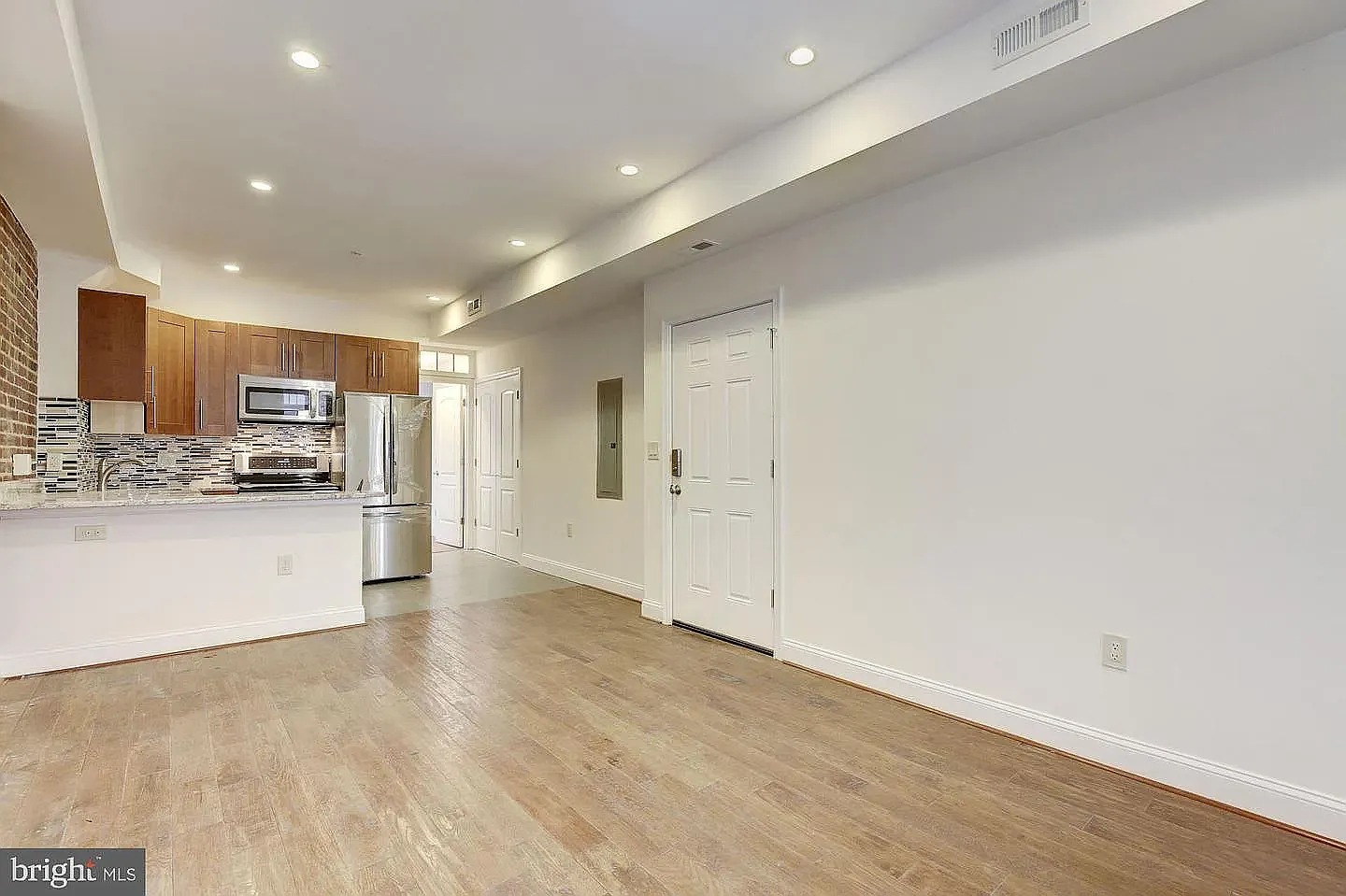 2 bed, 2.5 bath, $2,750 — Photo 2