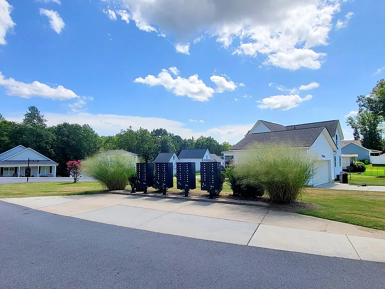 119 Ashley Woods Ct — Photo 36