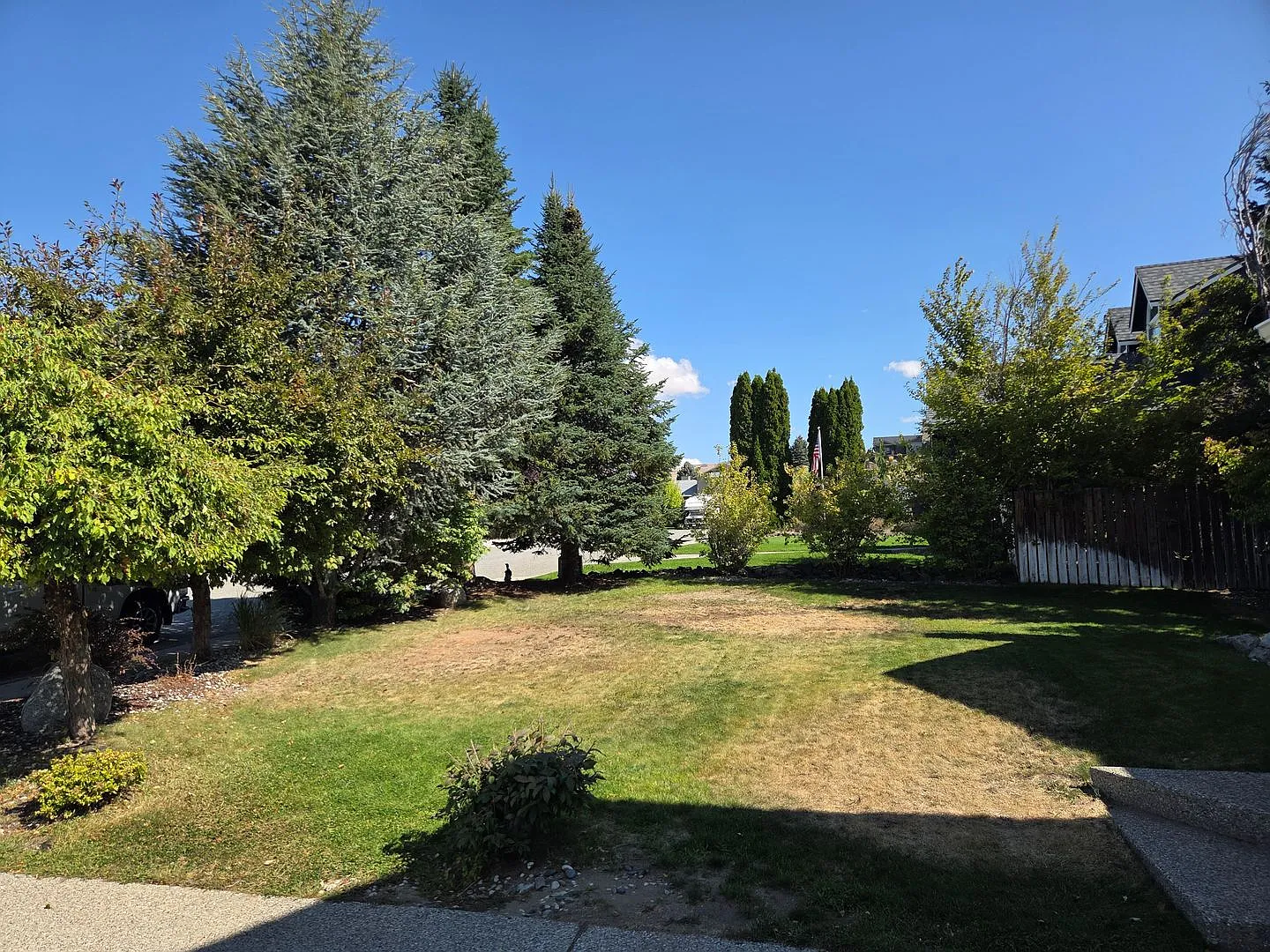 Spacious 3Bedroom 2.5Bath — Photo 3