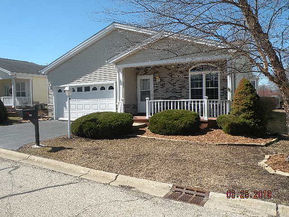 3rd image of 3841 Fox Hunt Way