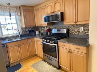 1032 Chestnut St, Newton, MA 02464