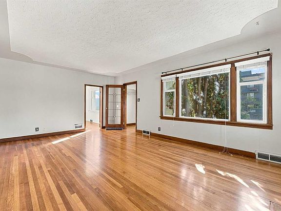 5th image of 1312 S 17th Ave NW