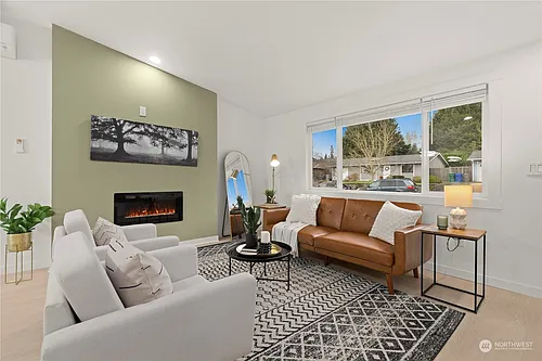 2214 185th Pl SE Photo 1