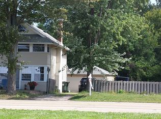 1525 E Lake Dr, Novi, MI 48377