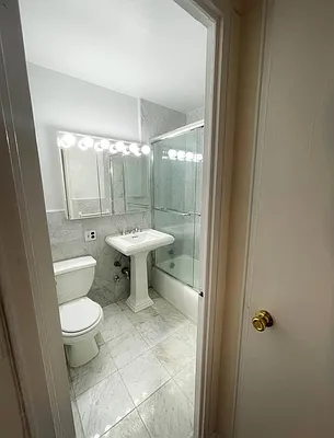 Rented by Olympia House Delaware LP | media 27