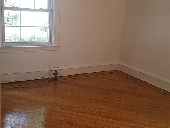 2nd image of 10936 198th St