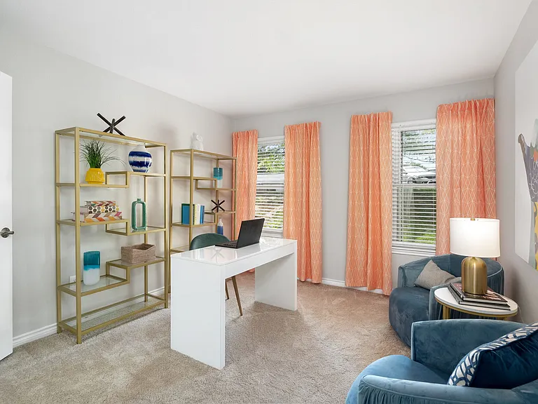Vida Apartments — Photo 41