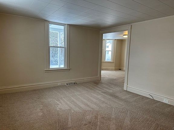 2nd image of 2605 Boas St
