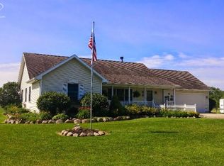 7499 Reid Rd, Swartz Creek, MI 48473