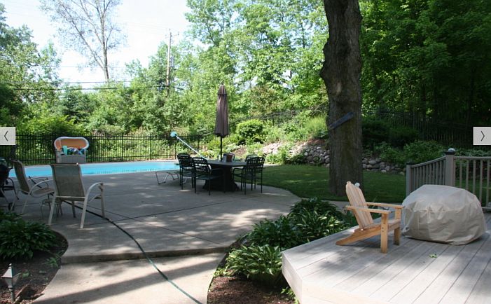 inground pool, private yard