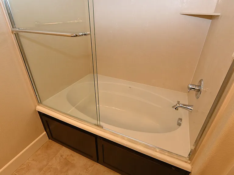 6543 Tralee Village Dr — Photo 30