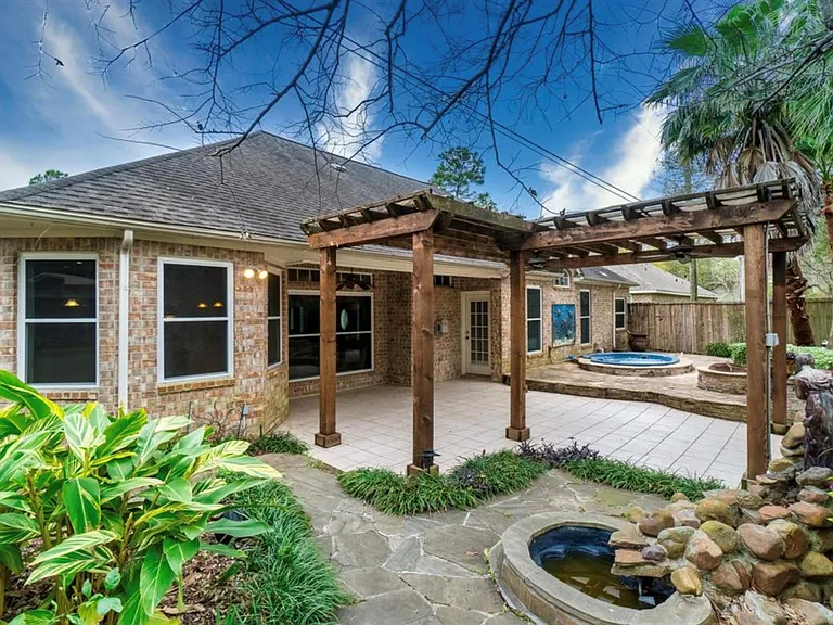 17422 Palisander Ct — Photo 23