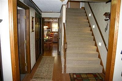 3rd image of 1435 Oakwood Ct