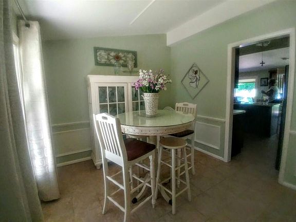 4th image of 105 Steiner Blvd