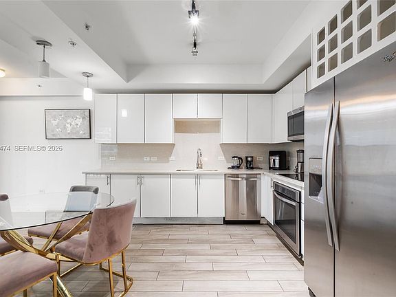 3rd image of 999 SW 1st Ave APT 2601