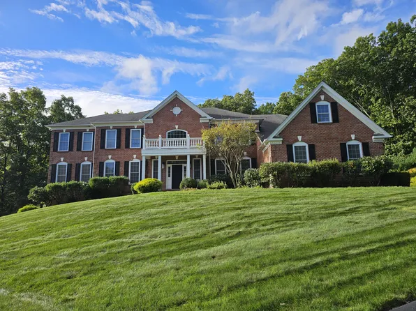21 Terrys Rdg, Avon, CT 06001