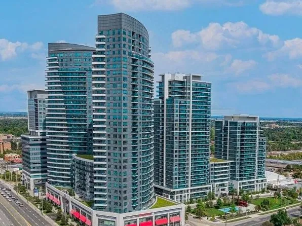 7165 Yonge St #1206, Markham, ON L3T 0C9