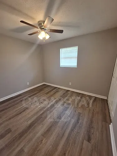 329 Redmar Blvd #11 Photo 1