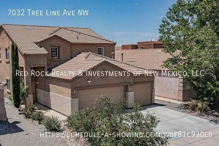 4BR/2.75BTH 2463 Sq Ft Home in The Trails! — Photo 2