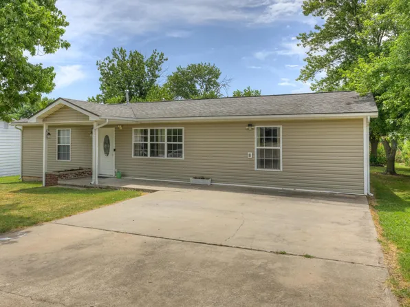 1407 Greenwood Boulevard, Neosho, MO 64850