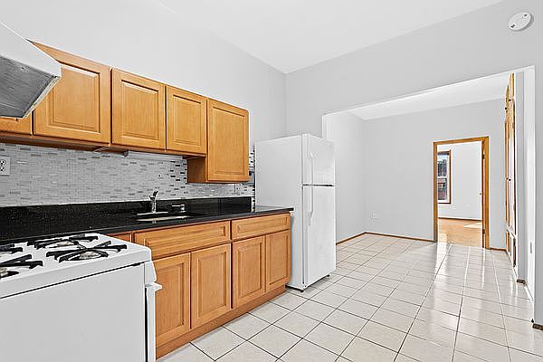 2nd image of 722 5th Ave #2L