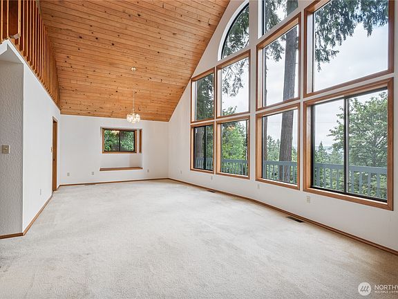 3rd image of 4352 Poplar Way