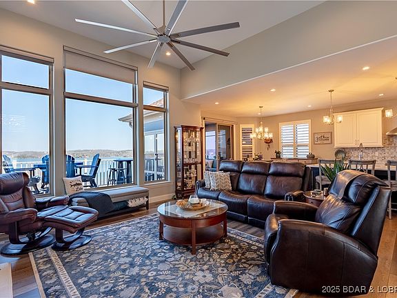 3rd image of 162 Bella Terra Ct #9B