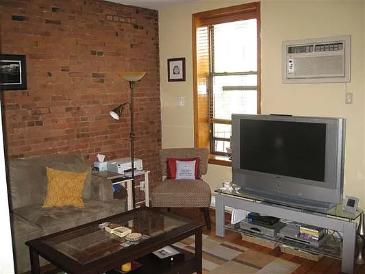 Sold by R Fiore Real Estate | media 4