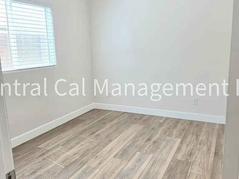 9029 Almond Creek Dr — Photo 31