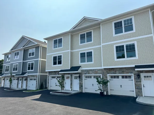 530 Naugatuck Ave #A, Milford, CT 06460