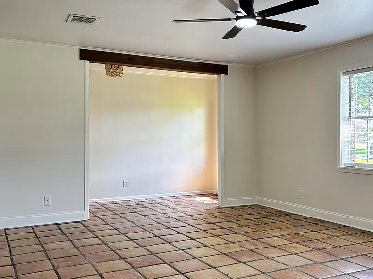 2411 Emerson St — Photo 4