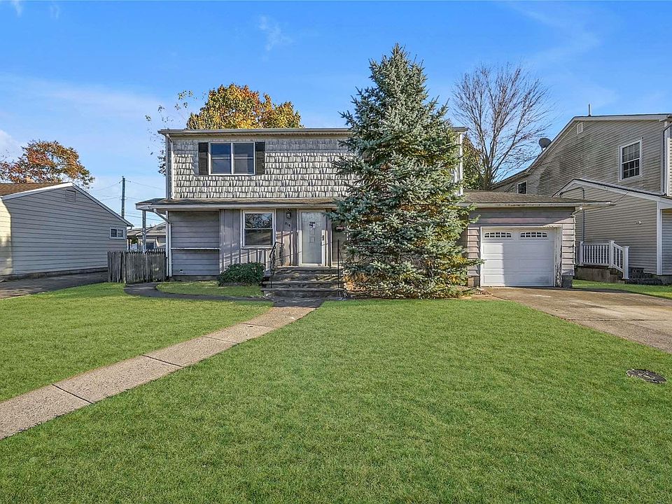 1st image of 218 Dartmouth Drive