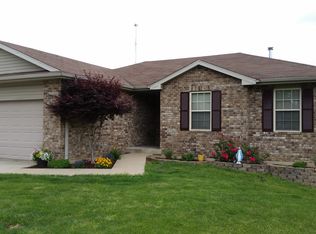 1020 Chouteau Dr, Boonville, MO 65233