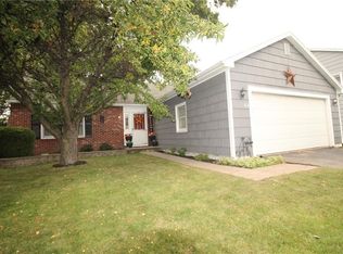 49 Brightwoods Ln, Rochester, NY 14623