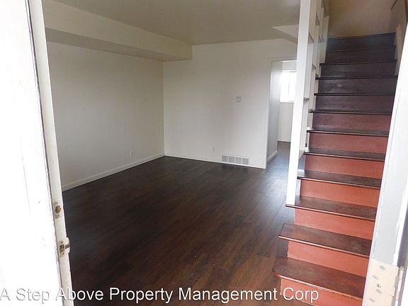 4th image of 1032 Dayton St APT 11