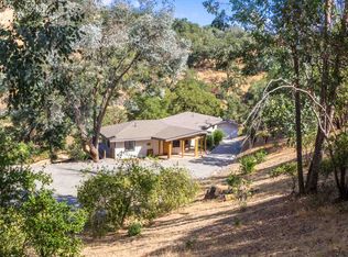 528 Woodridge Rd, Geyserville, CA 95441