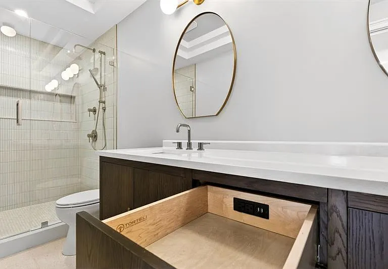 2575 Peachtree Rd NE #7E — Photo 29