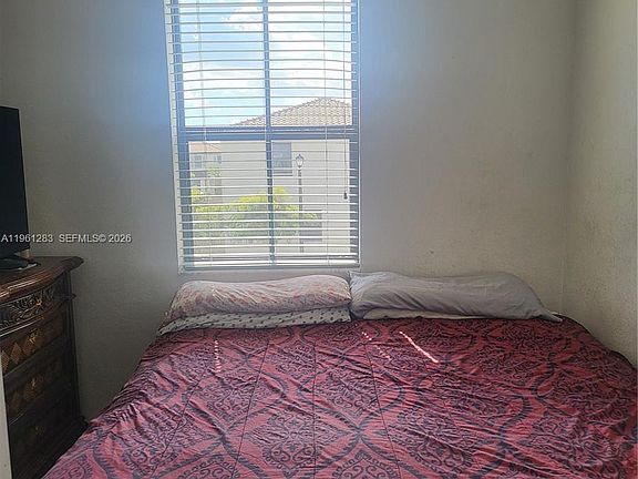 5th image of 11831 SW 246th Ter