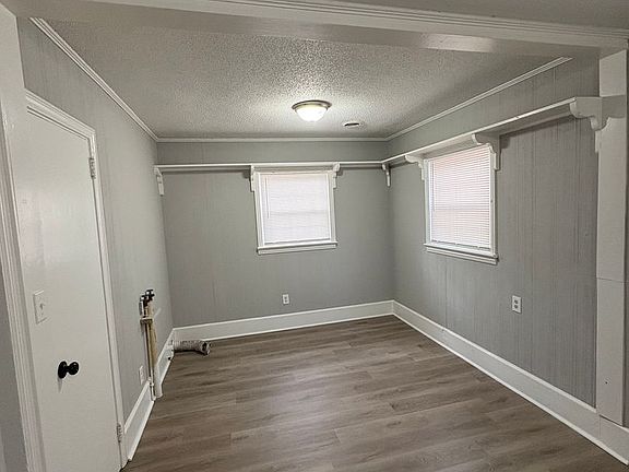 2nd image of 212A W Wood St