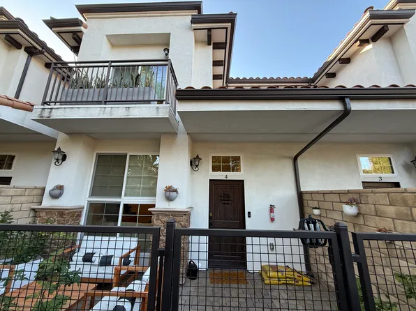 3236 Royal Oaks Dr #4, Thousand Oaks, CA 91362