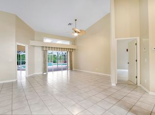 17220 Castleview Dr, North Fort Myers, FL 33917