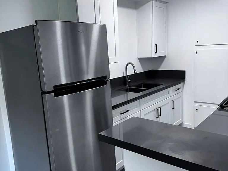 128 E Wakefield Ave. — Photo 3