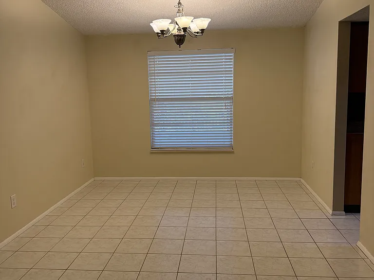 356 Hammock Dr — Photo 8