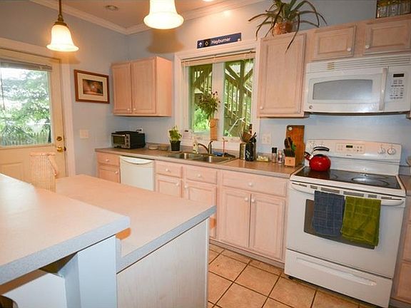 1st Floor Kitchen