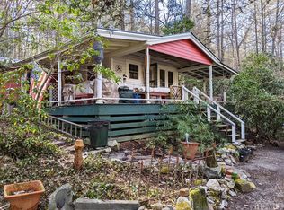 489 Lance Rd, Cashiers, NC 28717