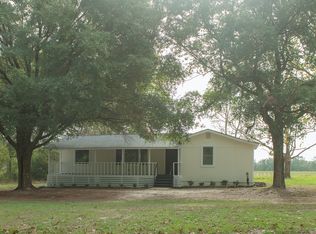 345 W Clyde Moore Rd, Cochran, GA 31014