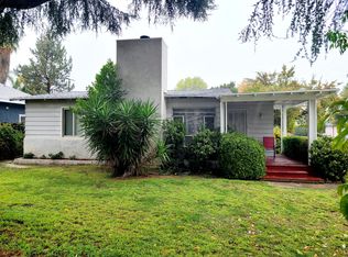 22503 Clarendon St, Woodland Hills, CA 91367