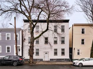 162 5th St, Cambridge, MA 02141