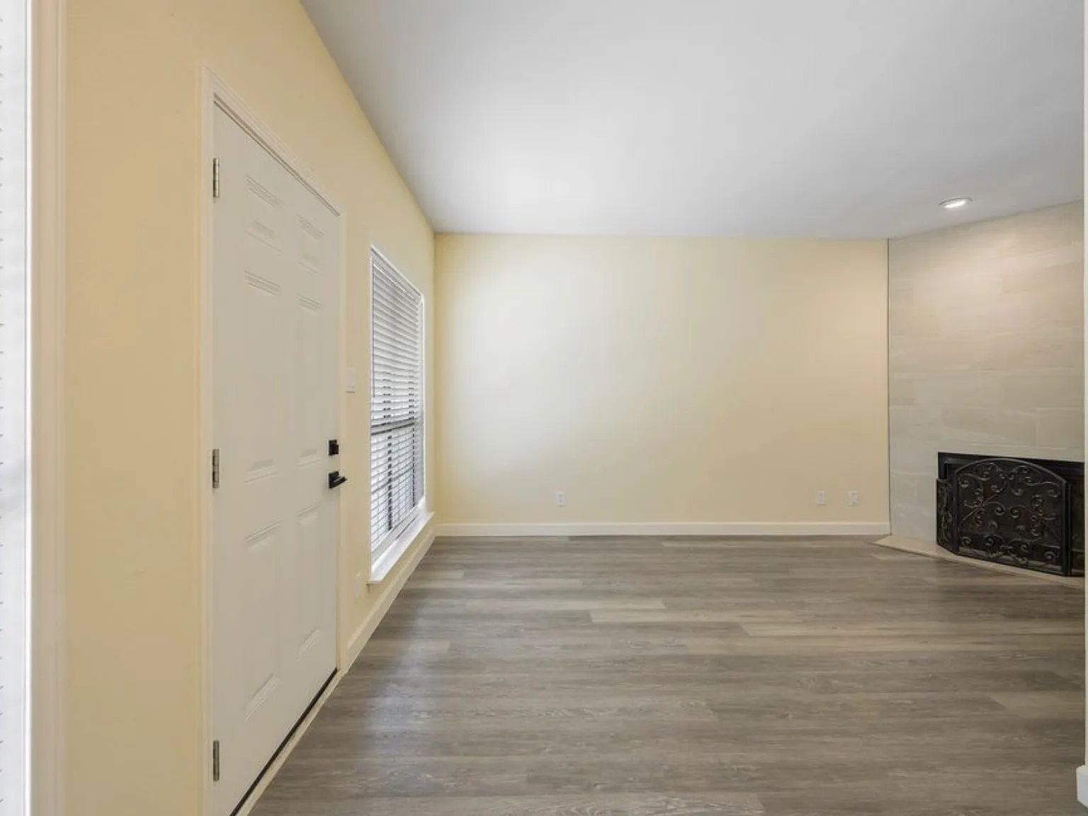 1 bed, 700 sqft, $1,250 — Photo 4